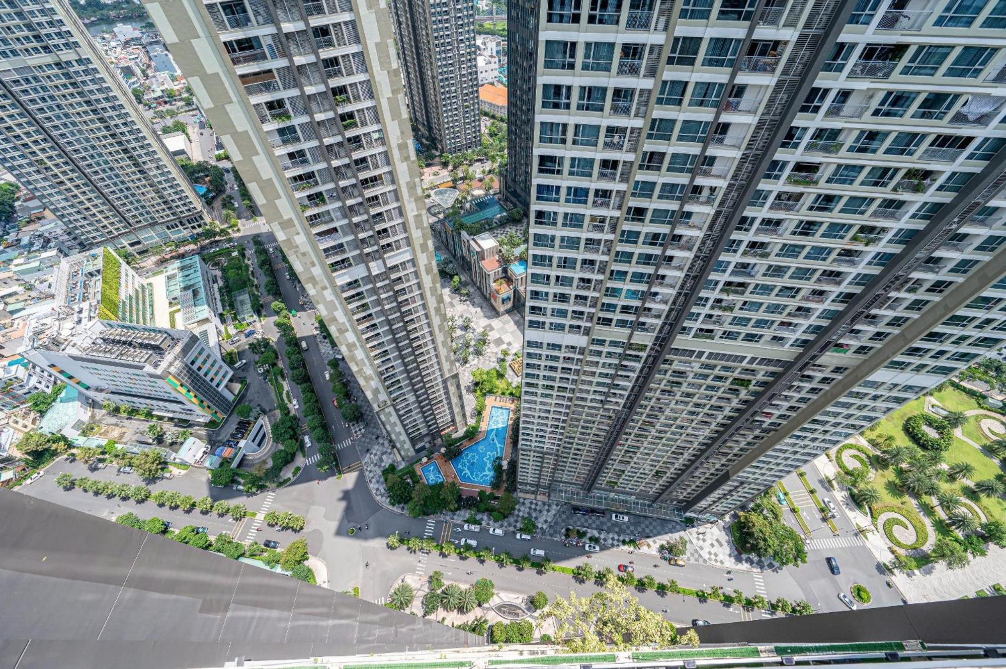 Vinhome Central Park Apartment ホーチミン市 エクステリア 写真